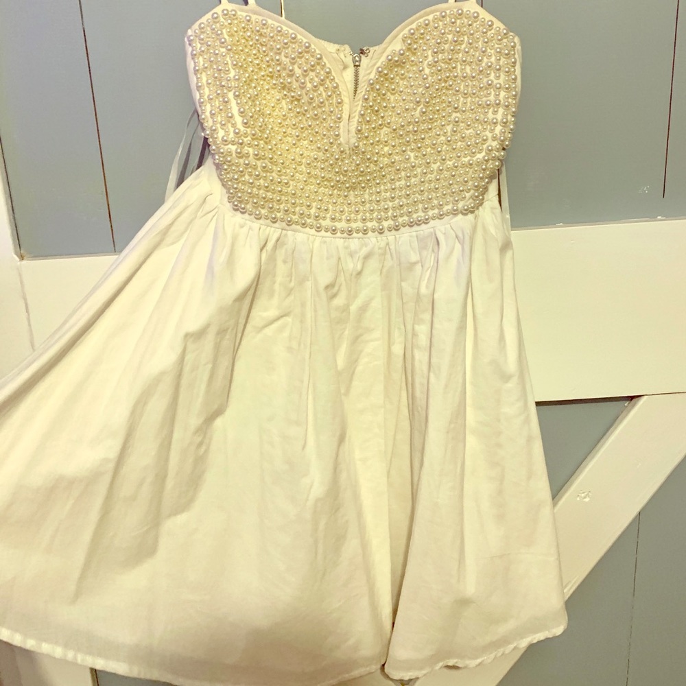 Xenia White Dress